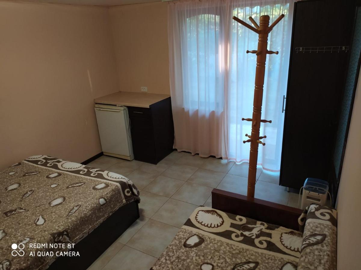 Small Guest House Лазурное Экстерьер фото
