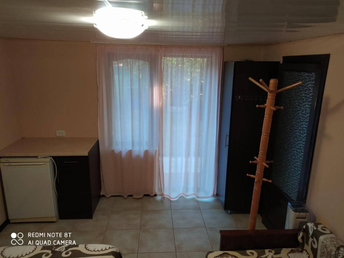 Small Guest House Лазурное Экстерьер фото