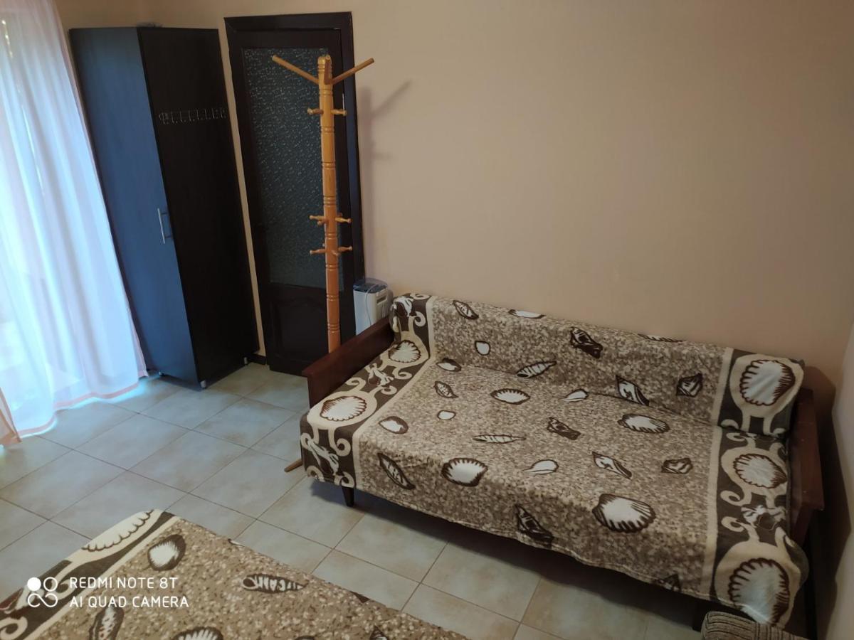 Small Guest House Лазурное Экстерьер фото